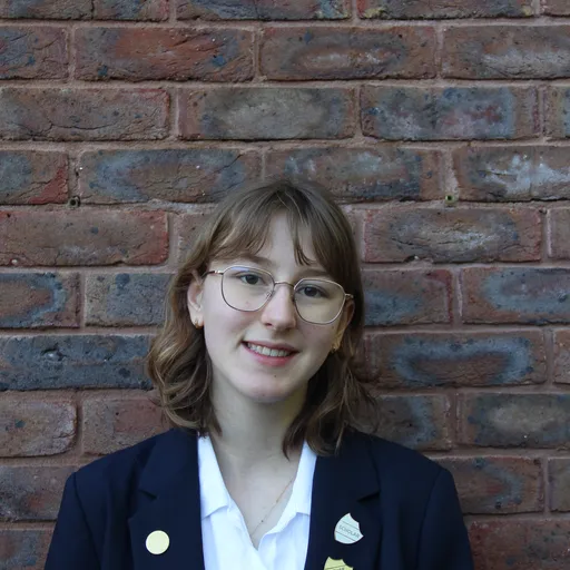 Naomi Annetts